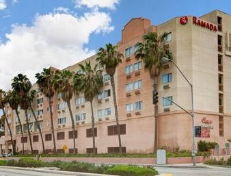 Отель Ramada By Wyndham Hawthorne/Lax Экстерьер фото